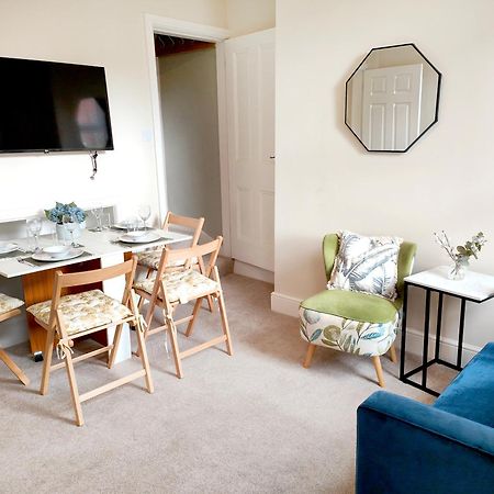 Douglas House, Near Hospital, Attractive And Comfy 2 Bedroom House With Enclosed Yard To Rear Carlisle  Exterior foto